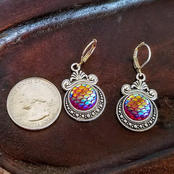 Nickel-free Red Mermaid Scale Earrings - Picture 3 of 4